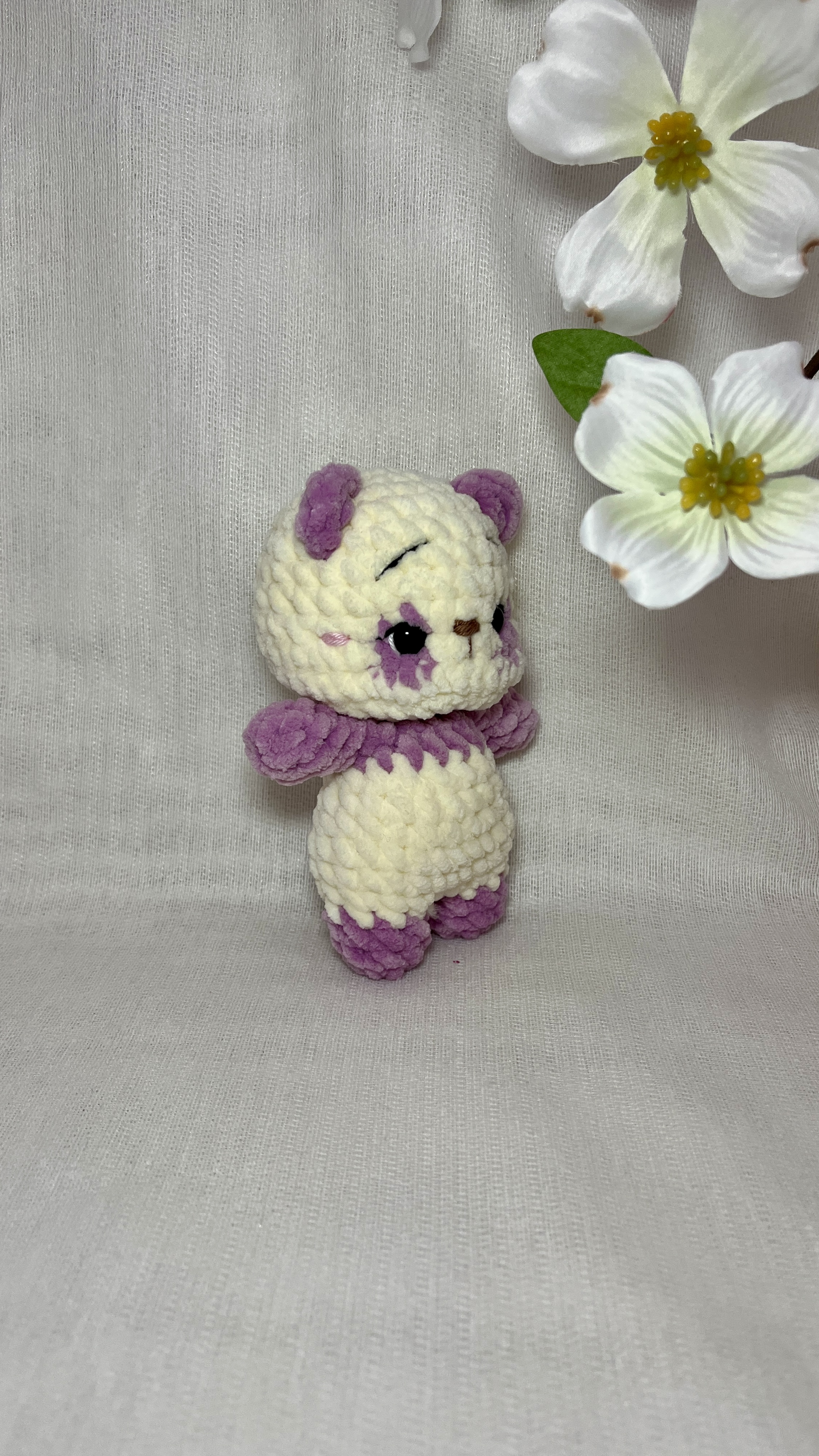 Mini lila panda részlet